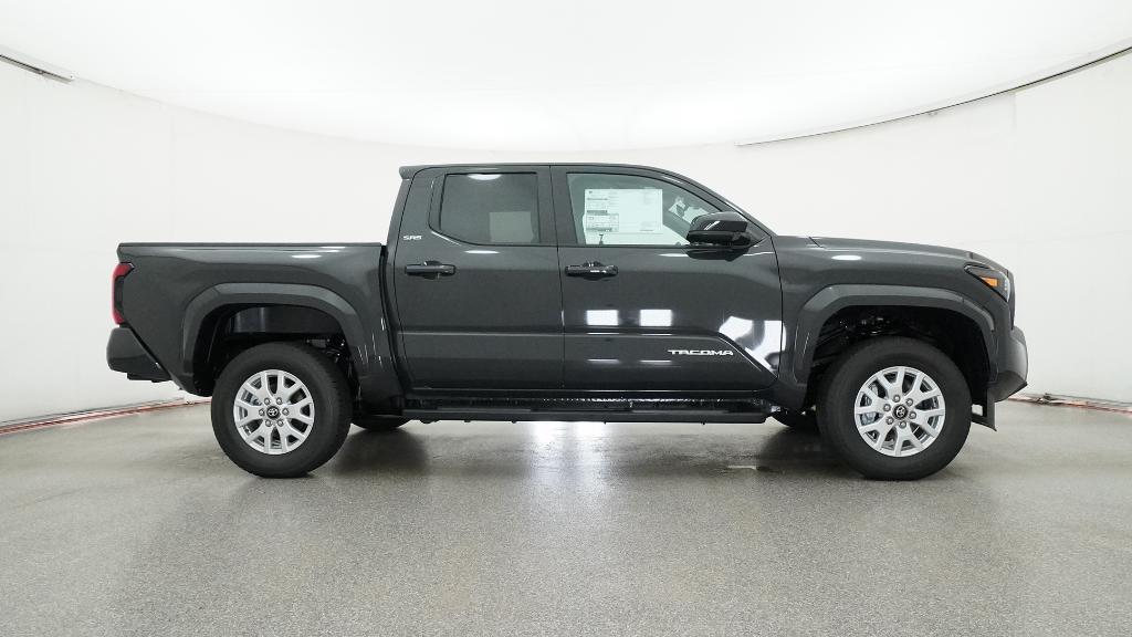 2025 Toyota Tacoma SR5 photo 32