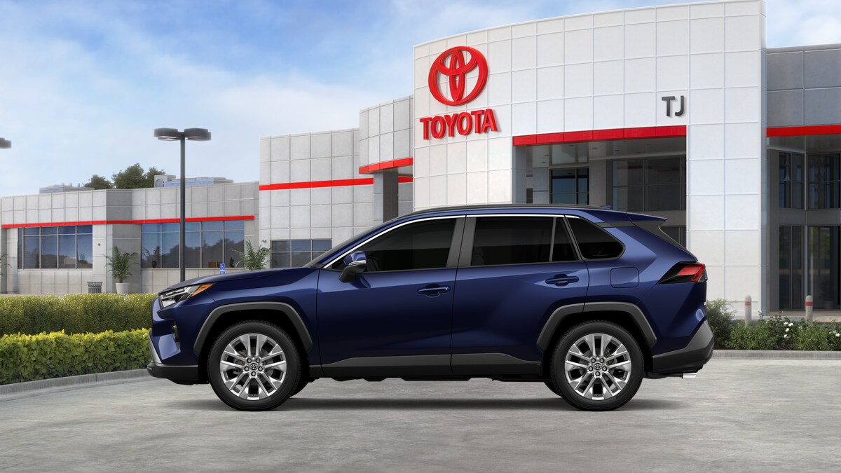 2025 Toyota RAV4 XLE Premium photo 4