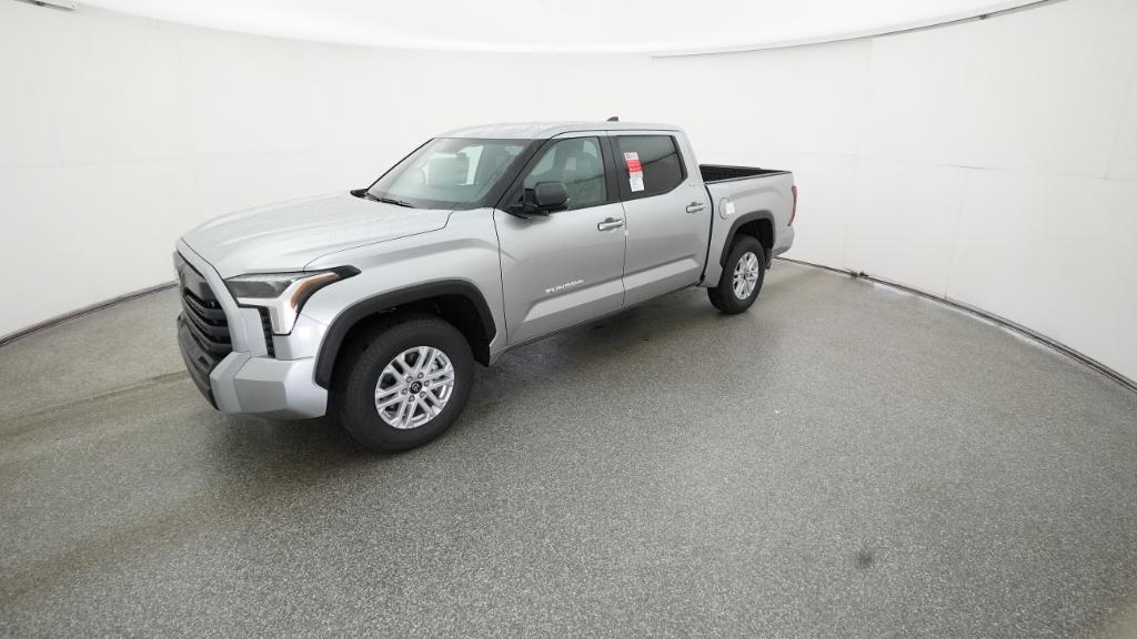 2026 Toyota Tundra SR5 CrewMax photo 2