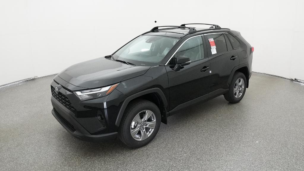 2025 Toyota RAV4 XLE's photo