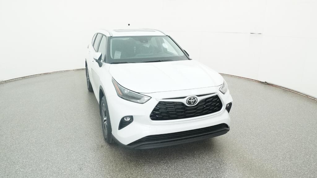 New 2026 Toyota Highlander XLE SUV