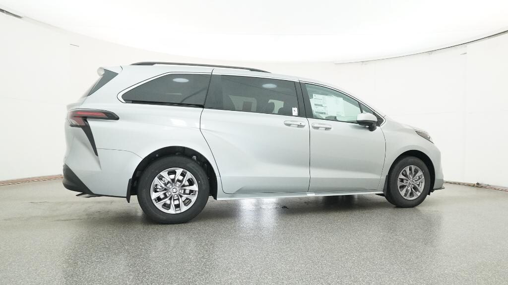 New 2025 Toyota Sienna XLE Van Passenger Van