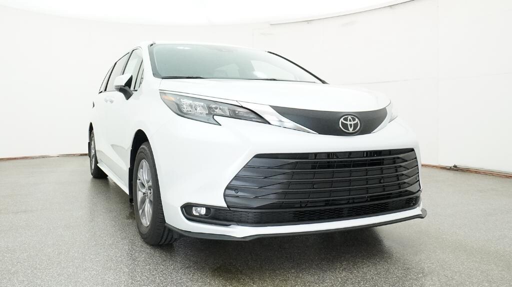 New 2026 Toyota Sienna XLE Van Passenger Van