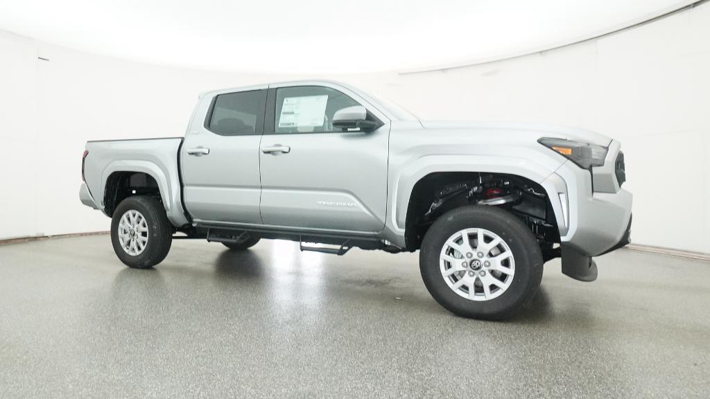 2026 Toyota Tacoma SR5 - Photo 12