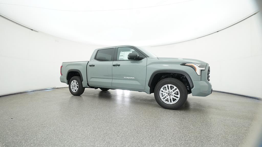 2025 Toyota Tundra SR5 - Photo 10