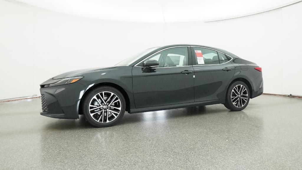 2026 Toyota Camry XLE photo 3