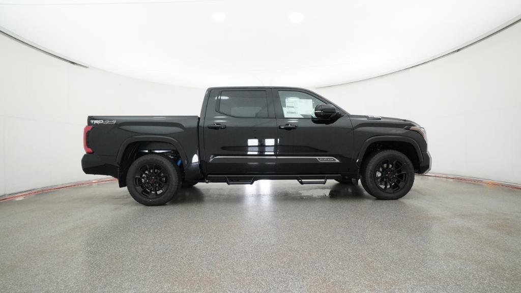 2025 Toyota Tundra Platinum - Photo 18