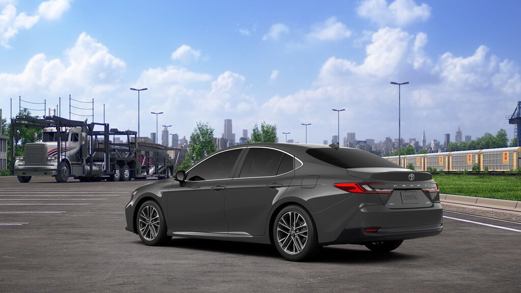 2026 Toyota Camry XLE photo 3