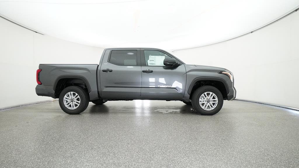 2025 Toyota Tundra SR5 - Photo 19