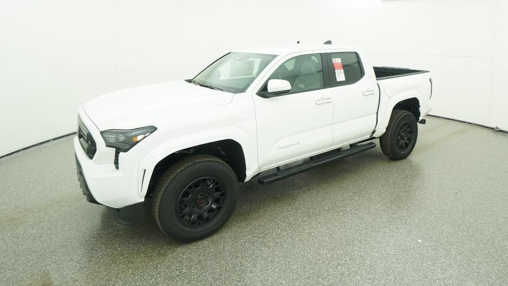 2025 Toyota Tacoma SR5's photo