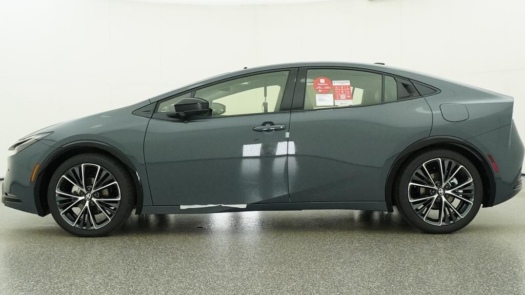 New 2027 Toyota Prius XLE XLE