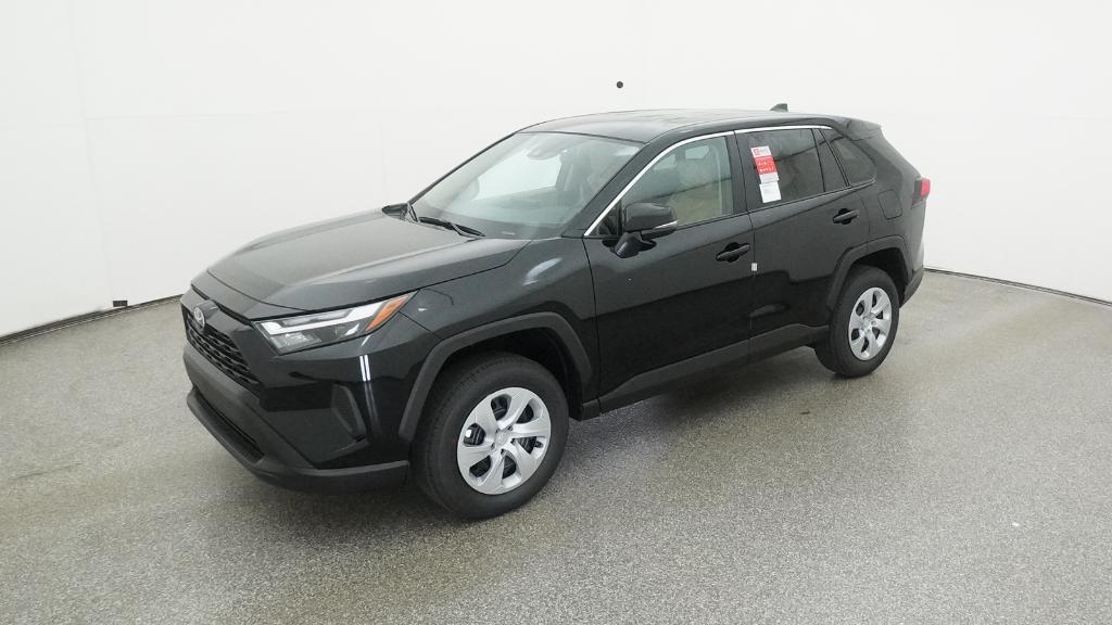 2025 Toyota RAV4 LE's photo