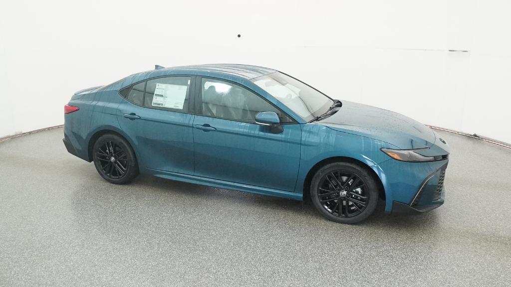 2026 Toyota Camry SE photo 4