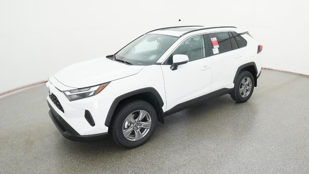 2025 Toyota RAV4 XLE's photo