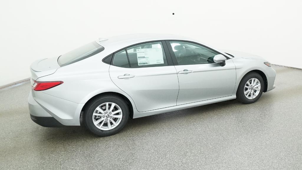 2026 Toyota Camry LE photo 2