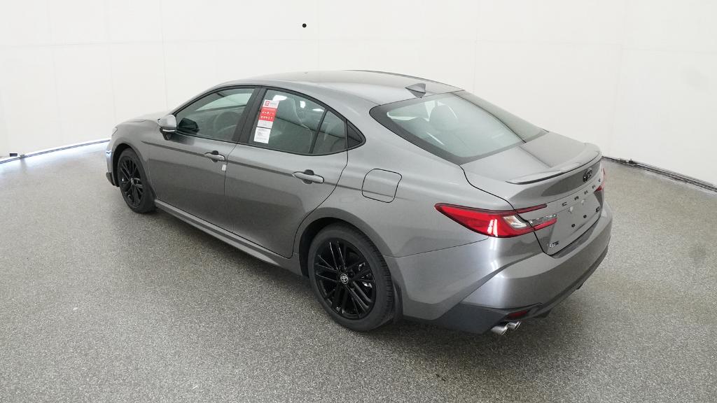 2026 Toyota Camry SE photo 3