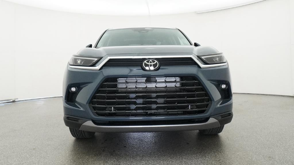 New 2026 Toyota Grand Highlander Hybrid Limited LIMITED HYBRID AWD