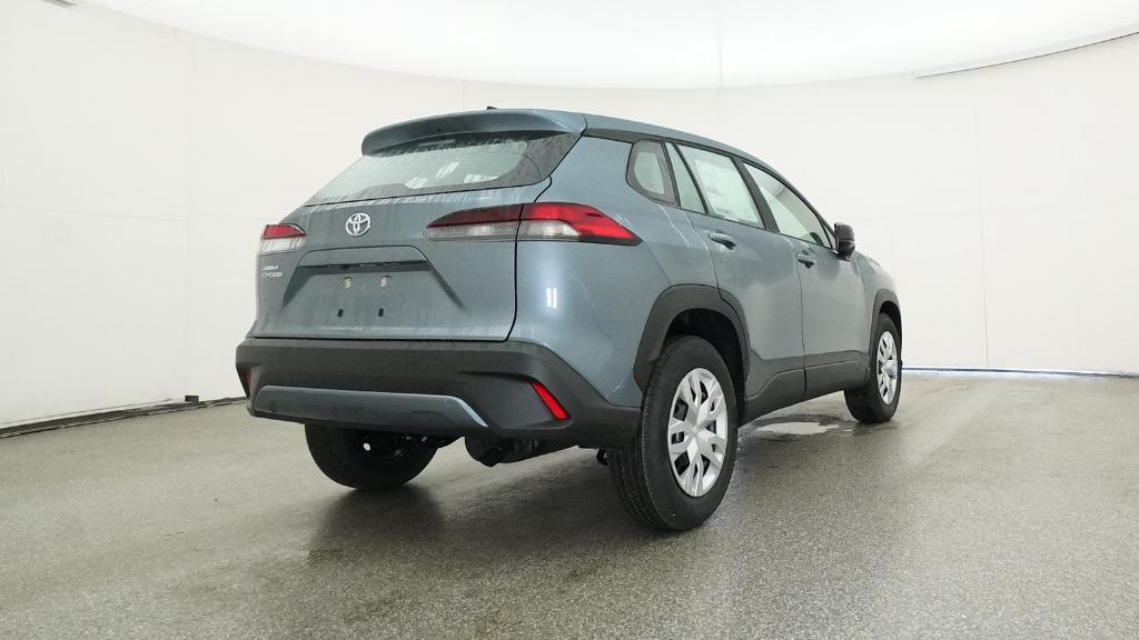 2026 Toyota Corolla Cross L photo 4