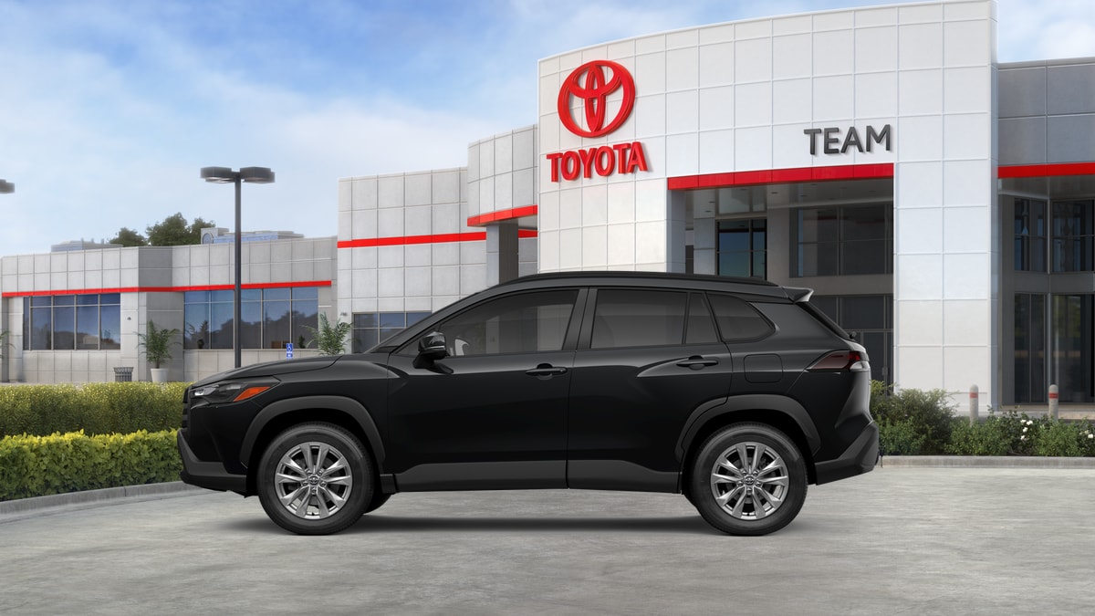 2026 Toyota Corolla Cross LE - Photo 33