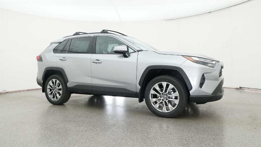 2025 Toyota RAV4 XLE Premium photo 4