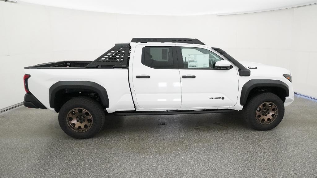 2025 Toyota Tacoma Trailhunter photo 4