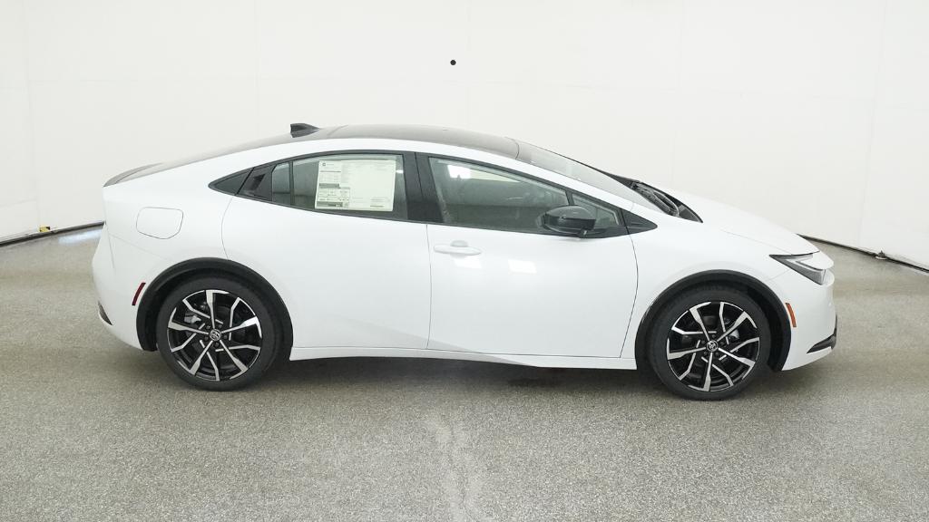 2025 Toyota Prius XSE - Photo 42