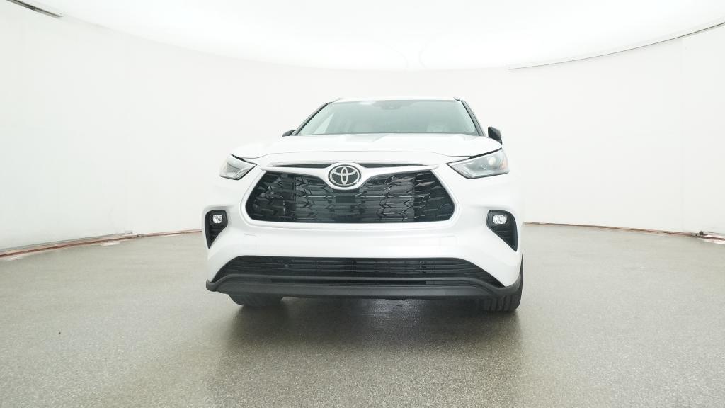 2025 Toyota Highlander Hybrid XLE photo 6