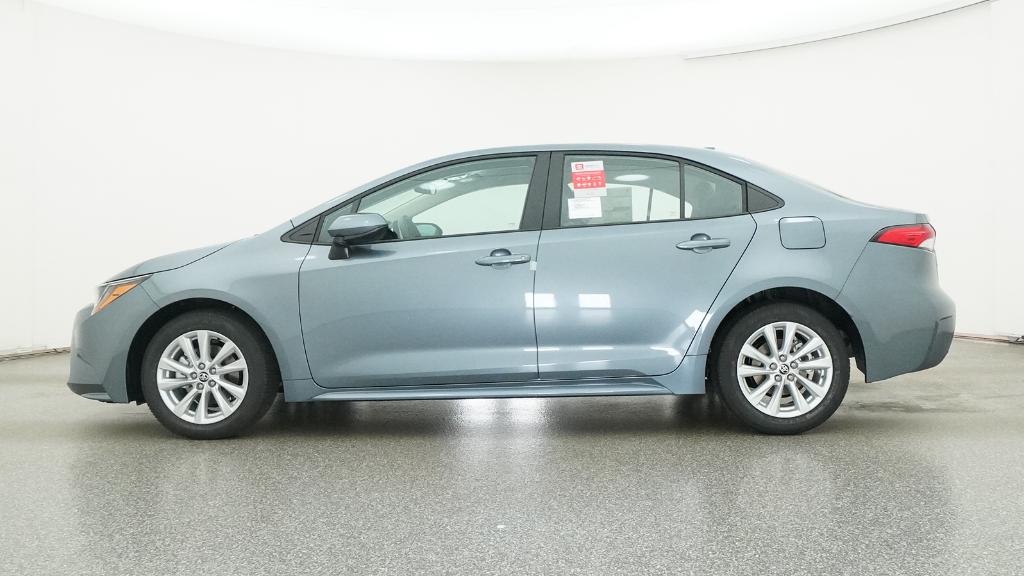 2026 Toyota Corolla LE photo 8