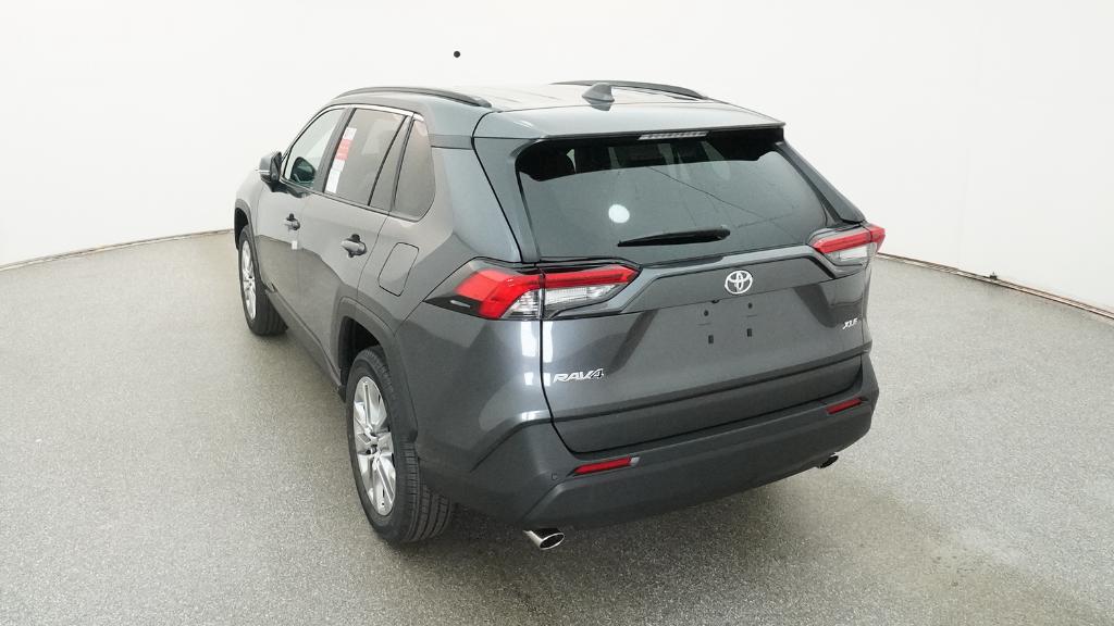 2025 Toyota RAV4 XLE Premium photo 4