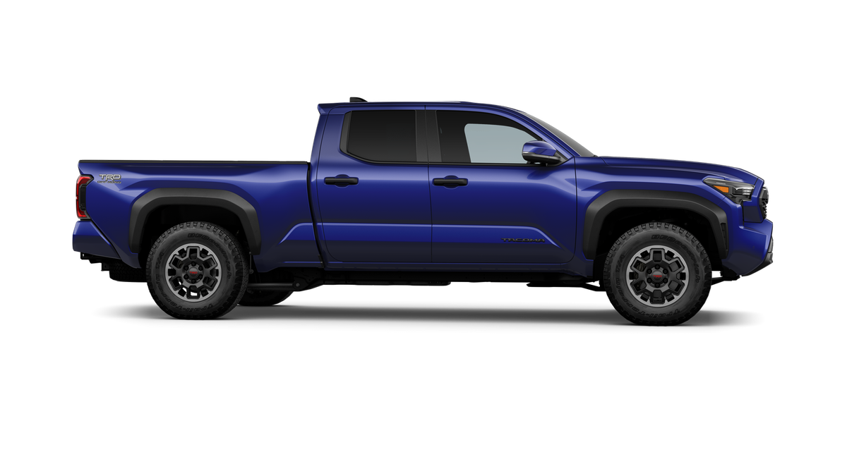 2025 Toyota Tacoma SR5 - Photo 13