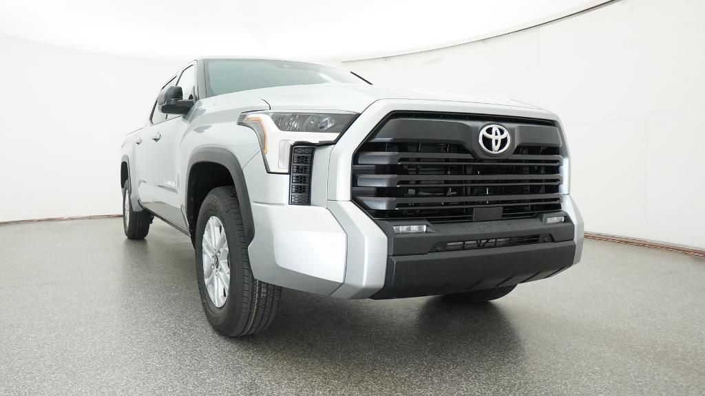 2026 Toyota Tundra SR5 - Photo 12
