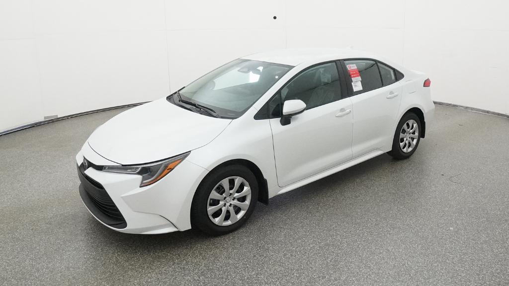 2026 Toyota Corolla LE's photo