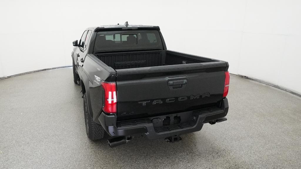 2025 Toyota Tacoma TRD Off Road - Photo 18
