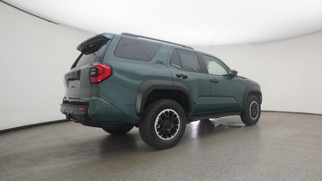 2025 Toyota 4Runner TRD Off-Road photo 2
