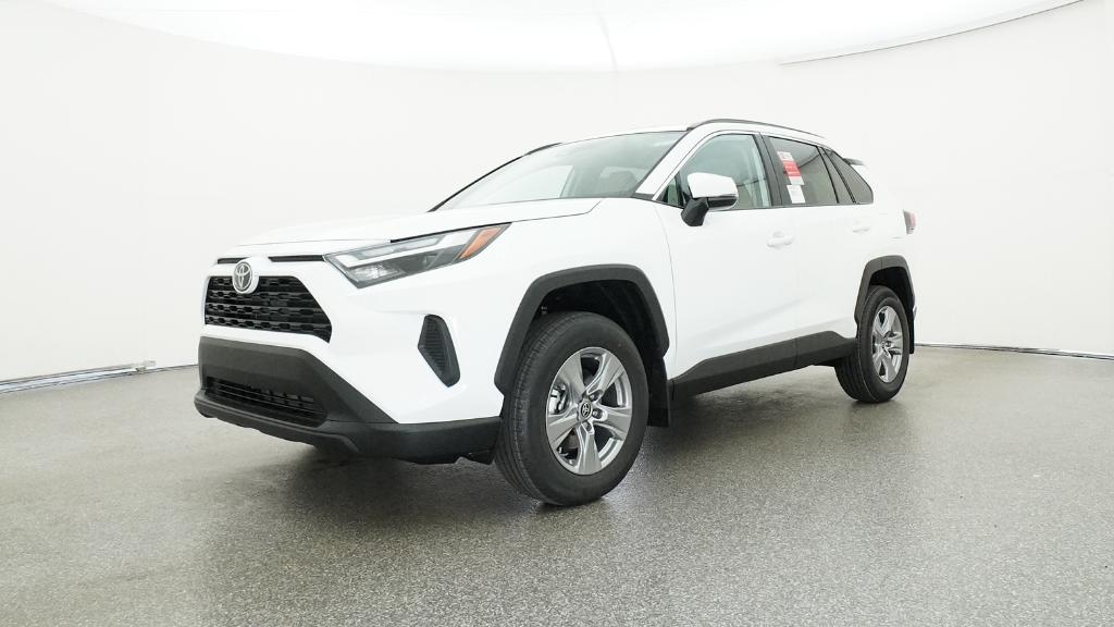 2025 Toyota RAV4 XLE photo 2