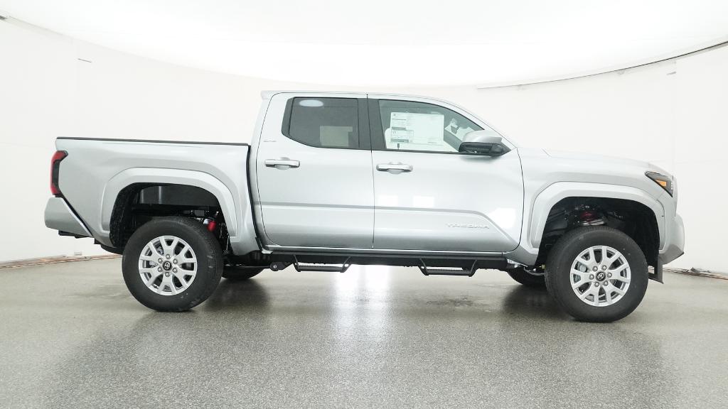 2026 Toyota Tacoma SR5 - Photo 14