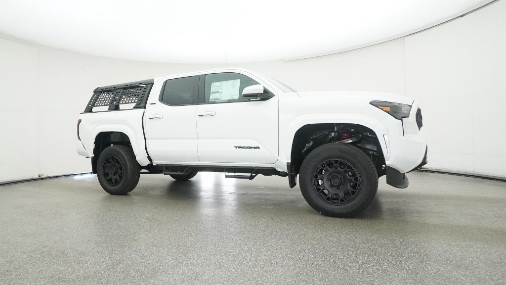 2025 Toyota Tacoma SR5 - Photo 14