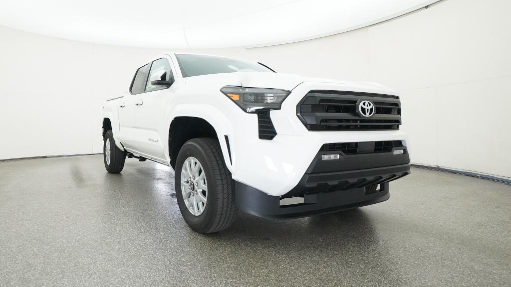2025 Toyota Tacoma SR5 Double Cab photo 4