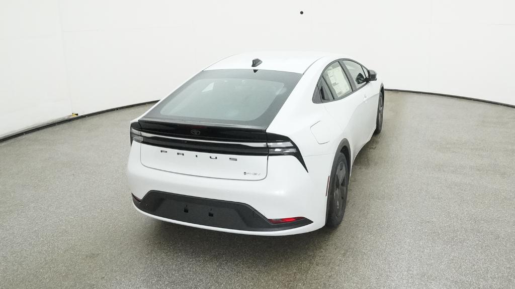 2026 Toyota Prius Plug-in Hybrid SE - Photo 13