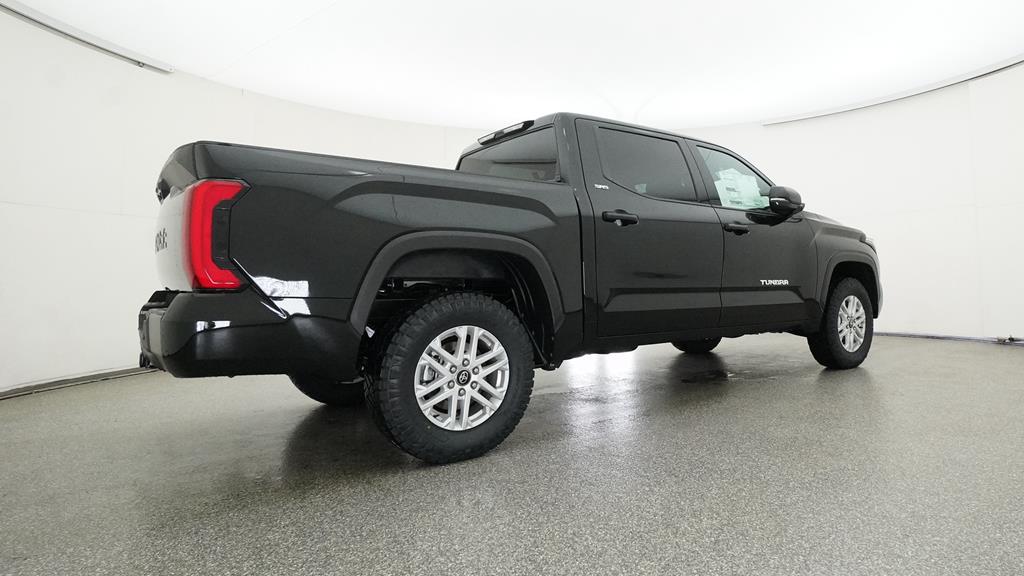 2025 Toyota Tundra SR5 - Photo 27