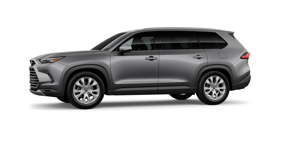 2026 Toyota Highlander Limited Hybrid photo 4