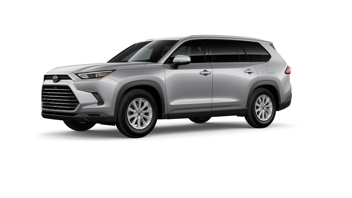 2026 Toyota Highlander Hybrid XLE photo 3