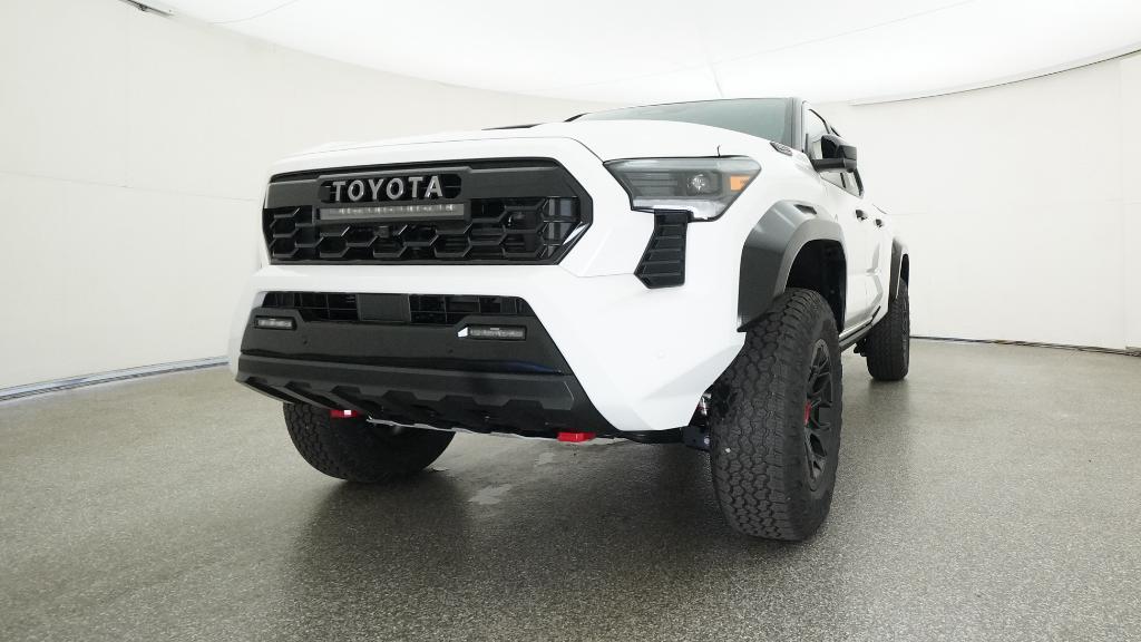 2025 Toyota Tacoma TRD Pro - Photo 16