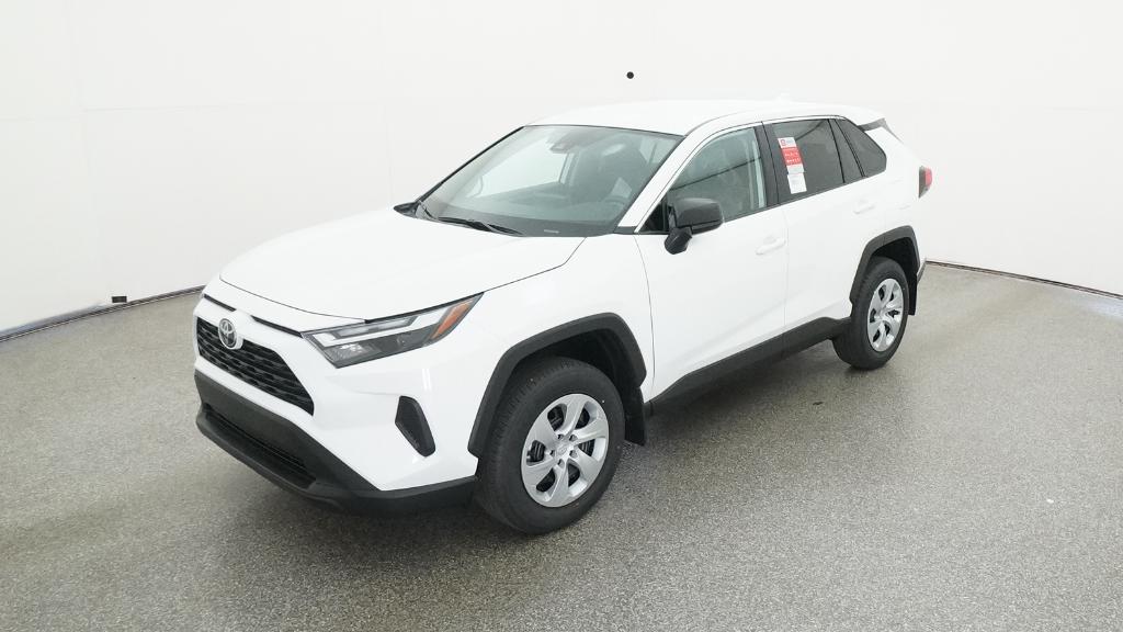 2025 Toyota RAV4 LE's photo