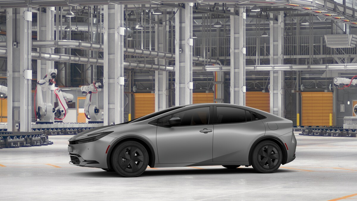 2026 Toyota Prius LE photo 4