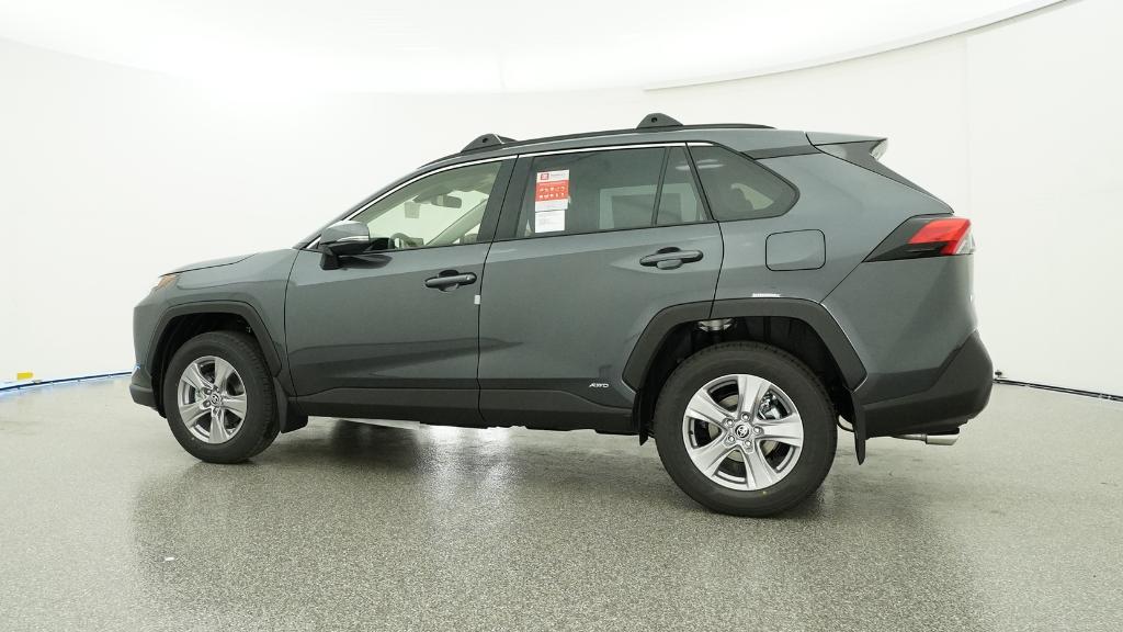 2025 Toyota RAV4 Hybrid XLE photo 2