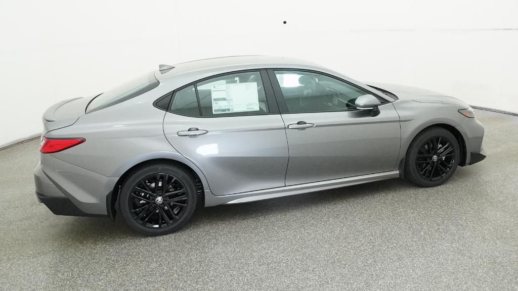 2026 Toyota Camry SE photo 3