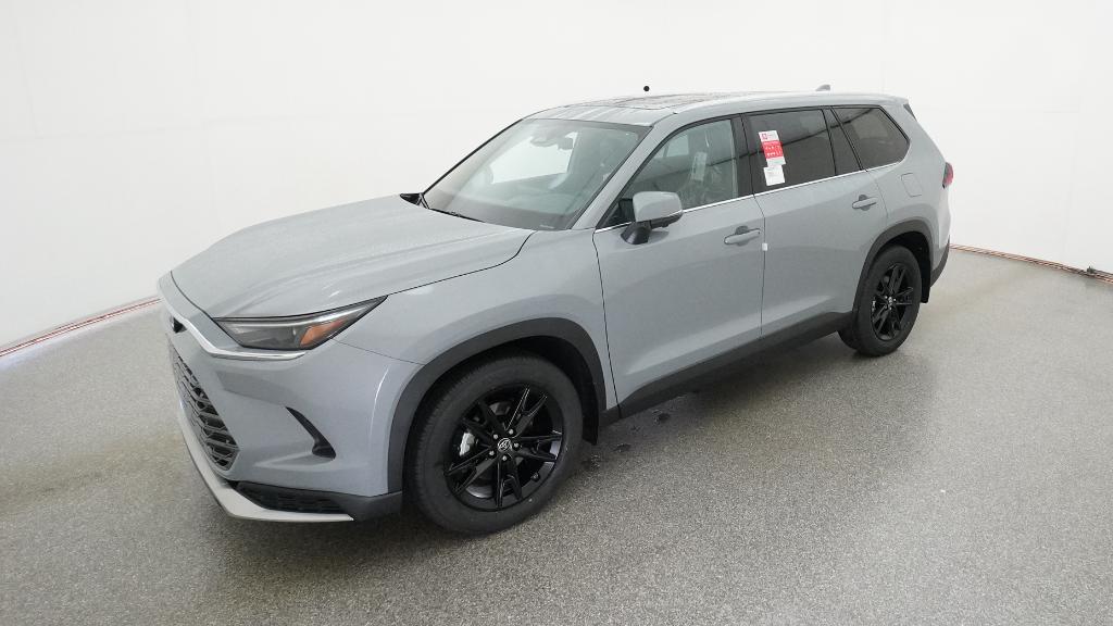 2026 Toyota Grand Highlander Platinum's photo