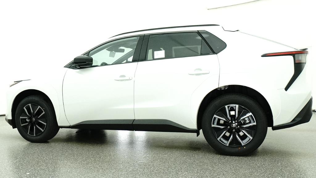 2026 Toyota bZ XLE - Photo 29