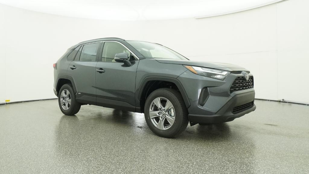 2025 Toyota RAV4 Hybrid XLE photo 2